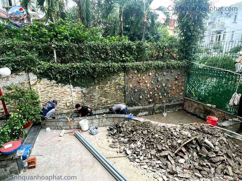 bắt đầu cải tạo hồ cá cho cô Thủy