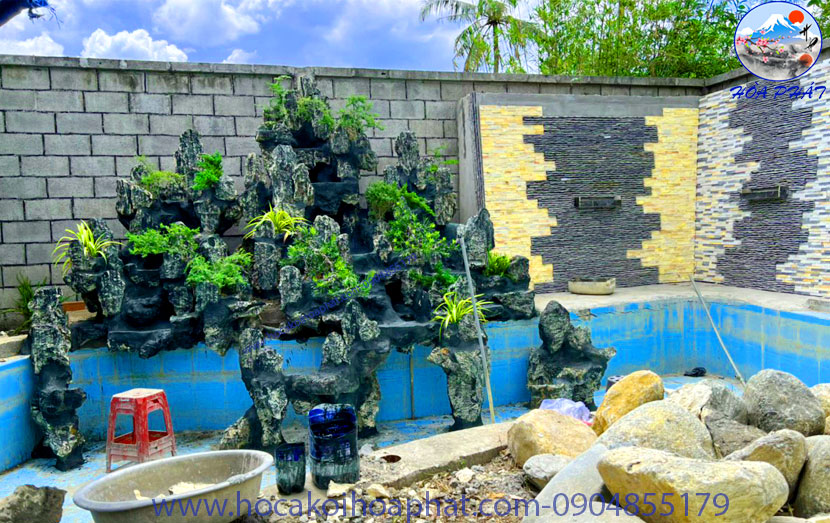 hồ cá koi bằng đá san hô cảnh quan hòa phát