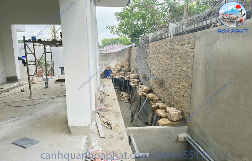 quá trình làm hòn non bộ của côgn trình do hòa phát thực hiện