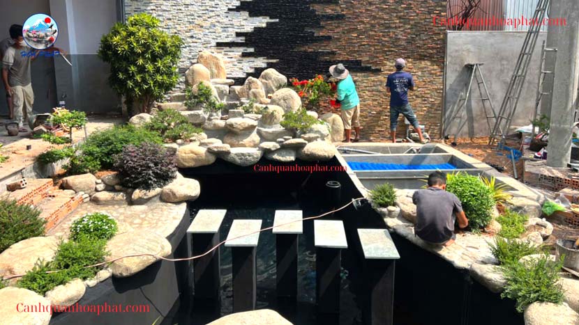 ngâm nước test chống thấm hồ cá