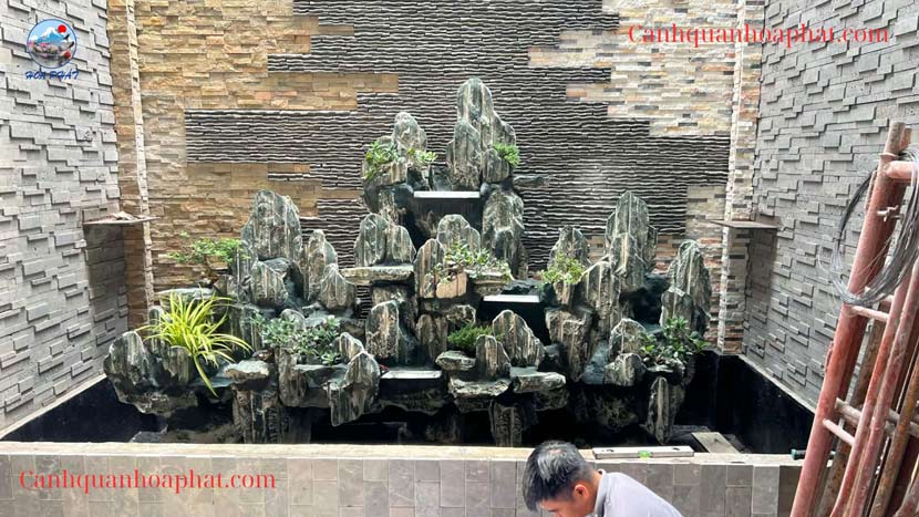 hoàn thiện công trình thi công tiểu cảnh nước tại tân phú cảnh quan hòa phát