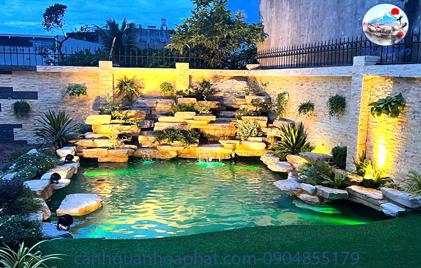 THI CÔNG HỒ CÁ KOI NON BỘ KẾT HỢP SÂN VƯỜN BIỆT THỰ NHÀ GỖ TẠI THỦ ĐỨC